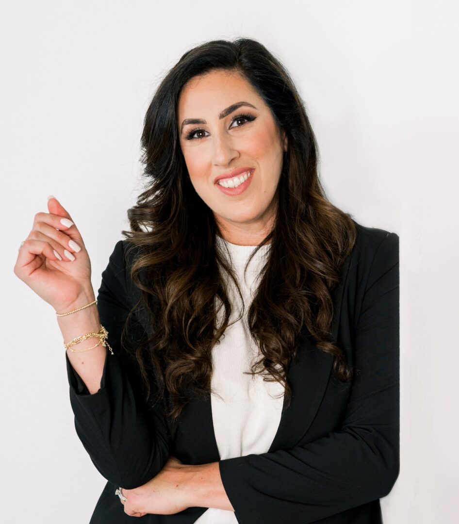 Headshot of Renee Gilmete | Realtor at SimpliHŌM | Rowan Photography